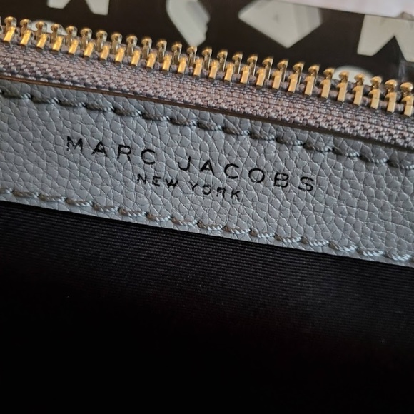 π₯ππ₯ NWT Authentic Marc Jacobs Repeat Tote - Picture 7 of 8